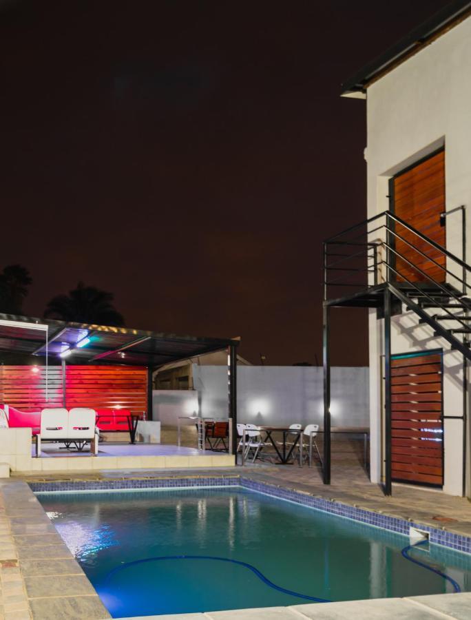 El Infinito Lifestyle Hotel Kempton Park Exterior photo
