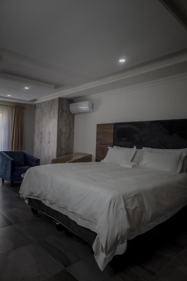 El Infinito Lifestyle Hotel Kempton Park Exterior photo